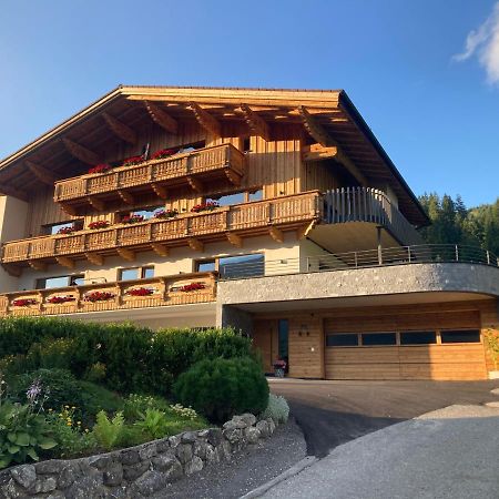 Auf Der Sonnenseite Apartamento Schattwald Exterior foto