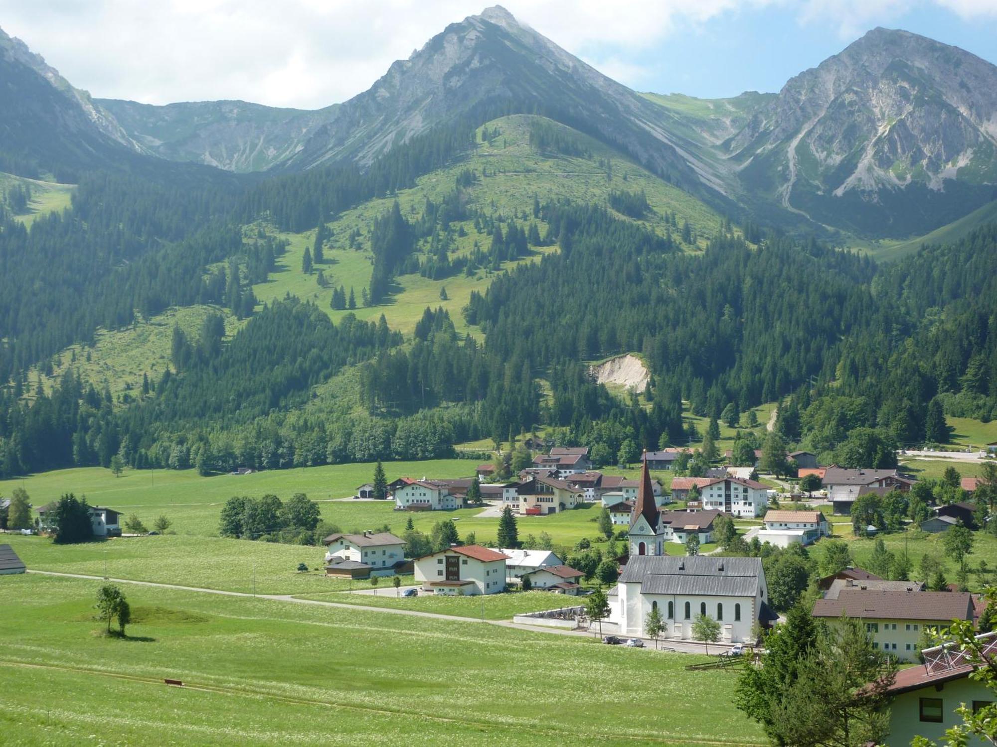 Auf Der Sonnenseite Apartamento Schattwald Exterior foto
