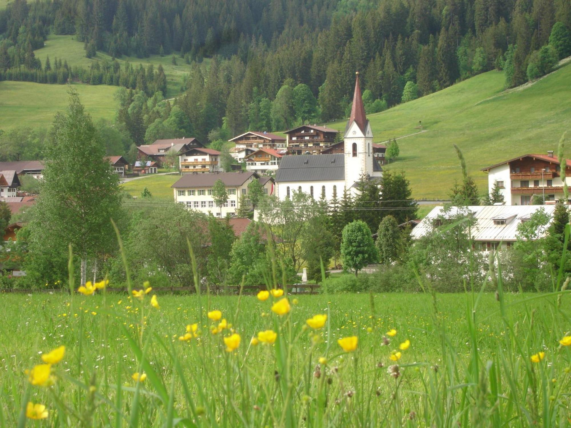 Auf Der Sonnenseite Apartamento Schattwald Exterior foto