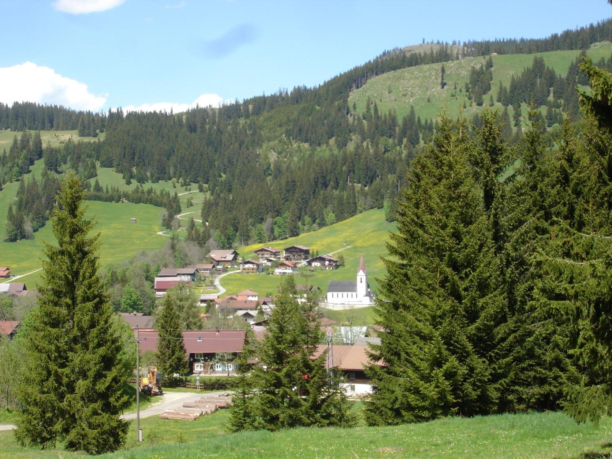 Auf Der Sonnenseite Apartamento Schattwald Exterior foto