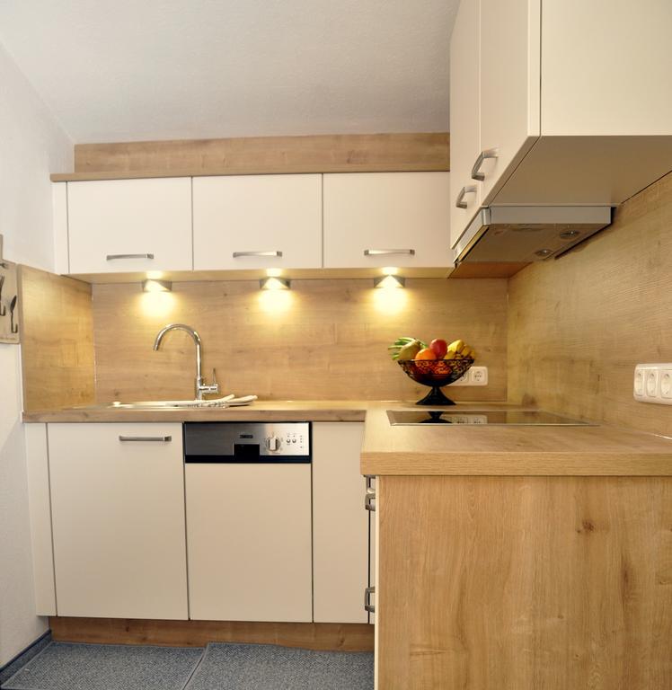 Auf Der Sonnenseite Apartamento Schattwald Quarto foto